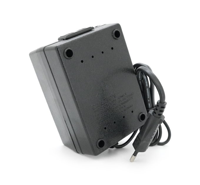 Перетворювач напруги трансформаторний 250W Input 220 V / Output 110V, + універсальна розетка