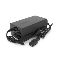 Зарядний пристрій Jinyi для акумуляторів Li-ion 60V(67.2V),16S,6A,штекер Triangle plug (T-tipe / IEC / C13 N+L-). з індикацією,BOX