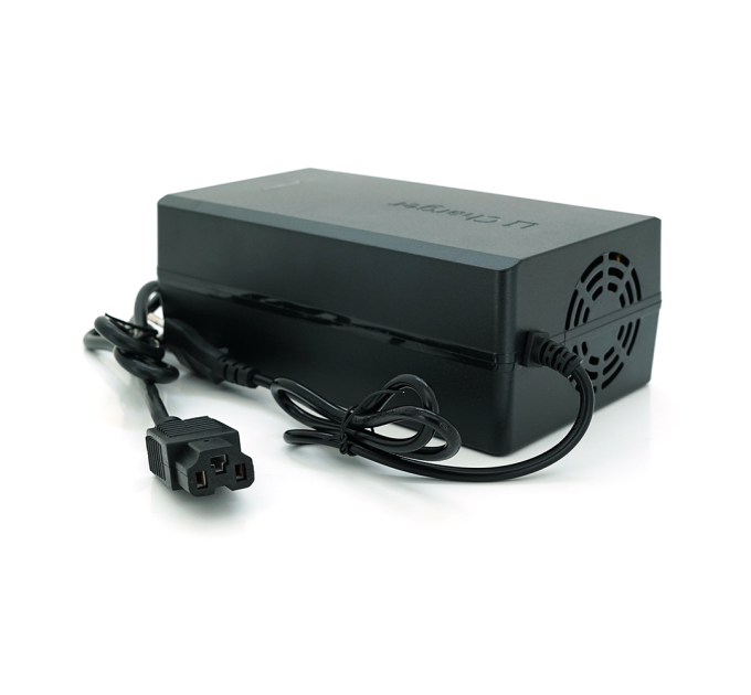 Зарядний пристрій для акумуляторів Li-ion 72V8A(84V),20S,штекер Triangle plug (T-tipe / IEC / C13 N+L-) ,з індикацією,BOX