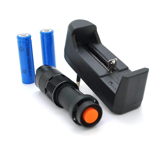 Ліхтар ручний KAMASTAR KM-82, 1LED CREE Q5, 3W, 3 режими, ZOOM, АА / 1300mah, Black, IP40, СЗУ, 82х26х26мм, BOX