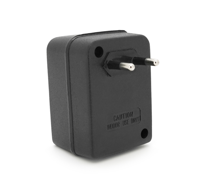 Перетворювач напруги трансформаторний 50W Input 110 V / Output 220V, + універсальна розетка + перехідник
