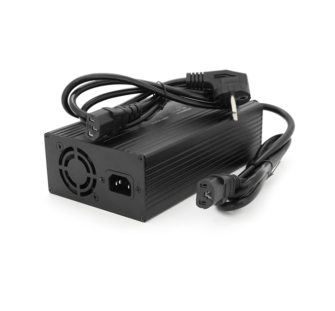 Зарядний пристрій для акумуляторів LiFePo4 24V(29,2V),8S,15A, штекер Triangle plug (T-tipe / C13 / IEC).