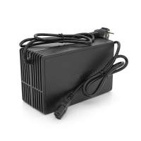 Зарядний пристрій для акумуляторів Li-ion 48V(58,8V),14S,10A,650W, індикація, 220х122х86mm, 1.5kg